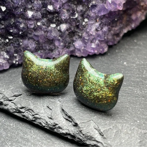 Army Green Cat Stud Earrings Hand Poured Resin - Picture 3 of 10
